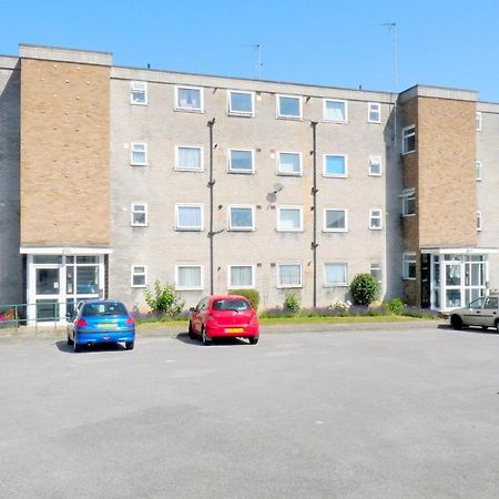 Wentworth Apartment With 2 Bedrooms, Superfast Wi-Fi And Parking Sittingbourne Dış mekan fotoğraf